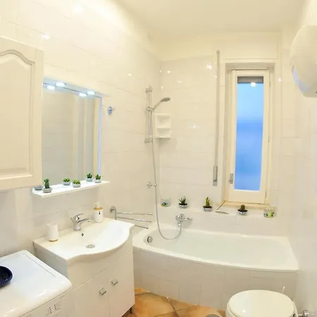 Semesterbostad Casa Ines *